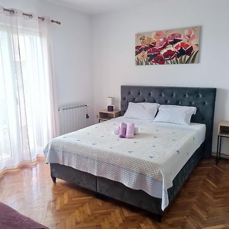 Studio Apartman Antonia Rtina Luaran gambar