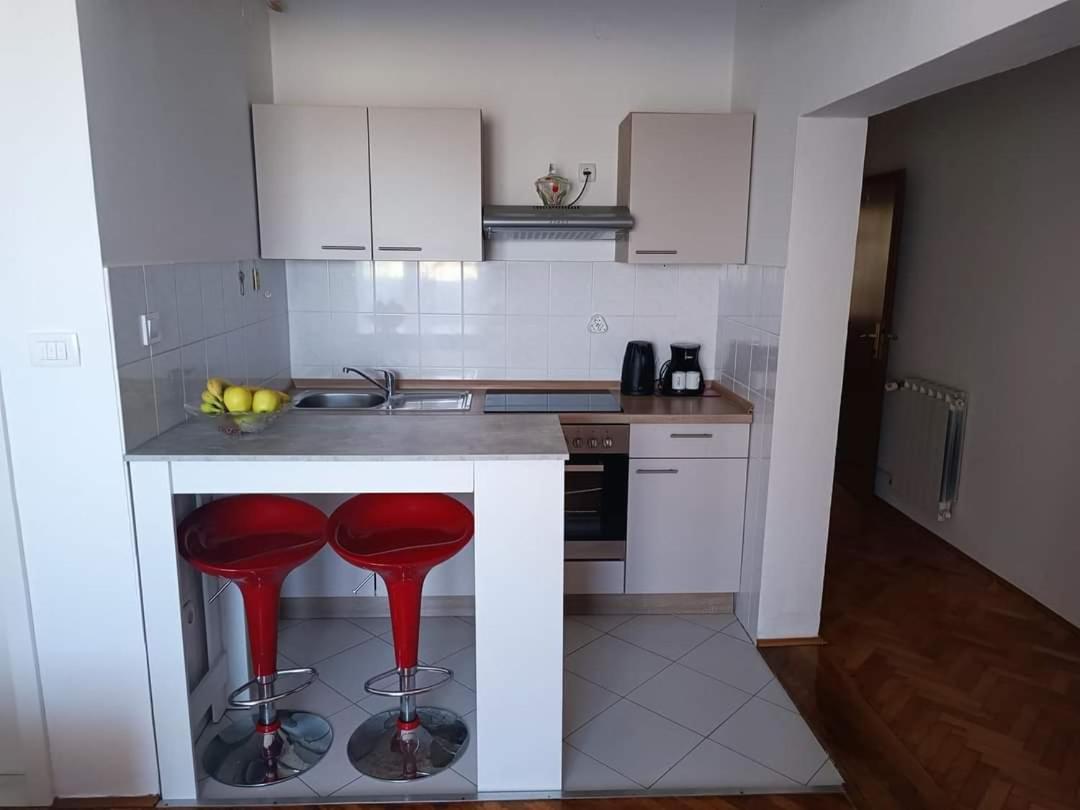 Studio Apartman Antonia Rtina Luaran gambar